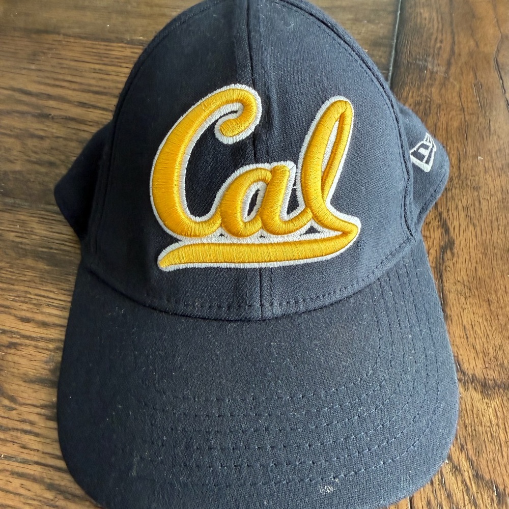 New Era Cal Script Baseball Cap - Black & Gold - child/youth size